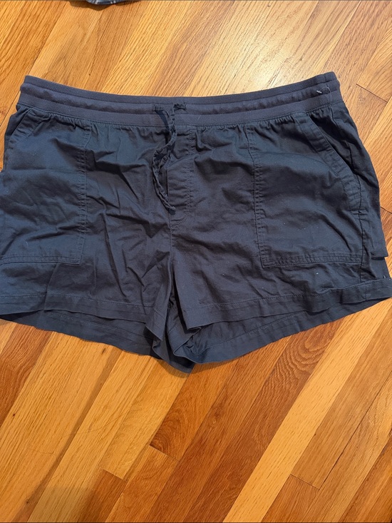 GAP Pants - Women's Gray/Navy Drawstring Pocket Shorts
